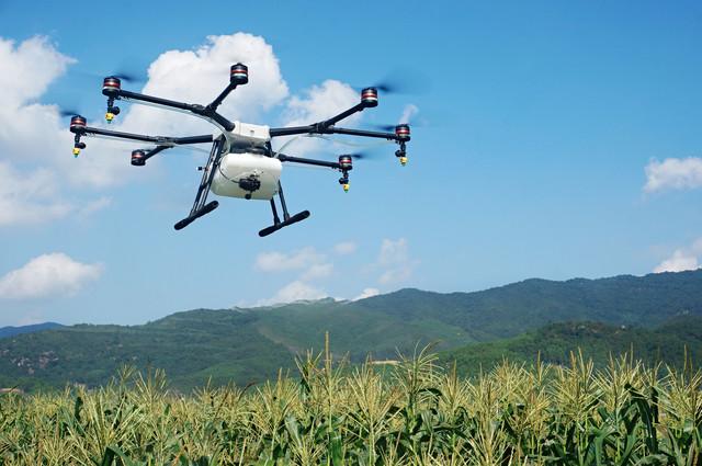 无人机技术广泛应用于农耕